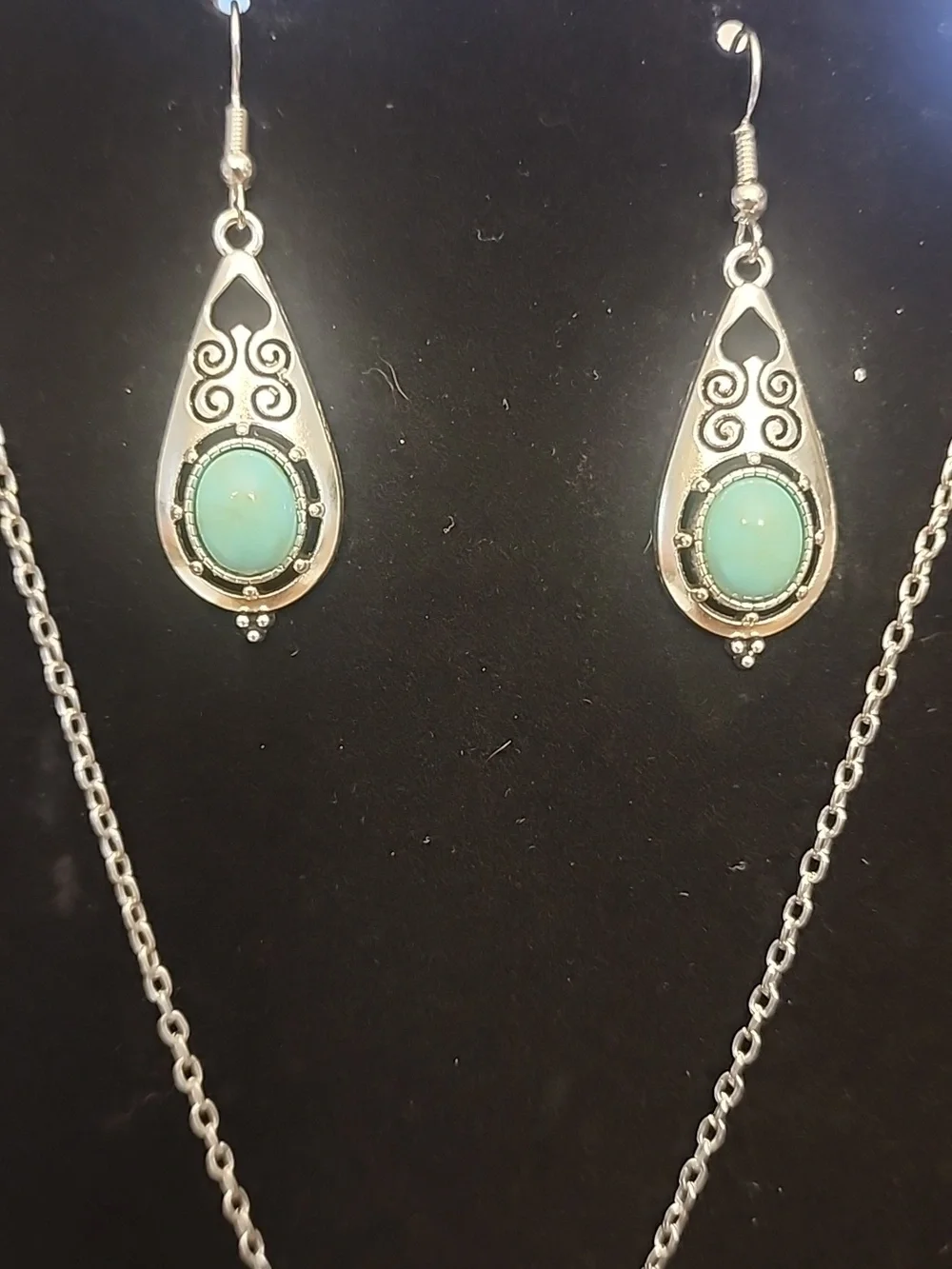 1 Set Vintage Style antiqued Silver Jewerly Set WithTuquoise Inlay A symmetrical